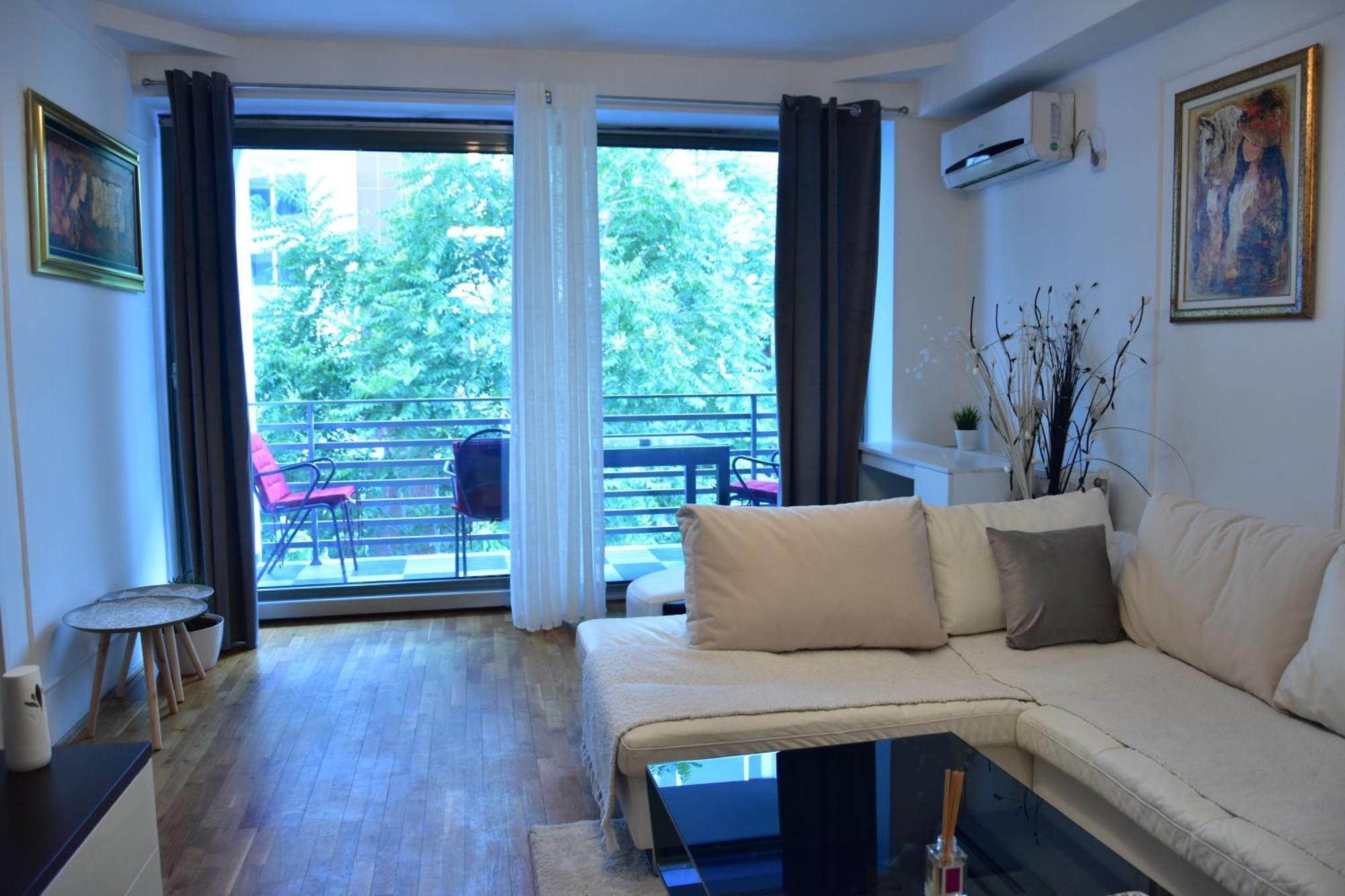 Central Elegance Apartments Скопье Экстерьер фото