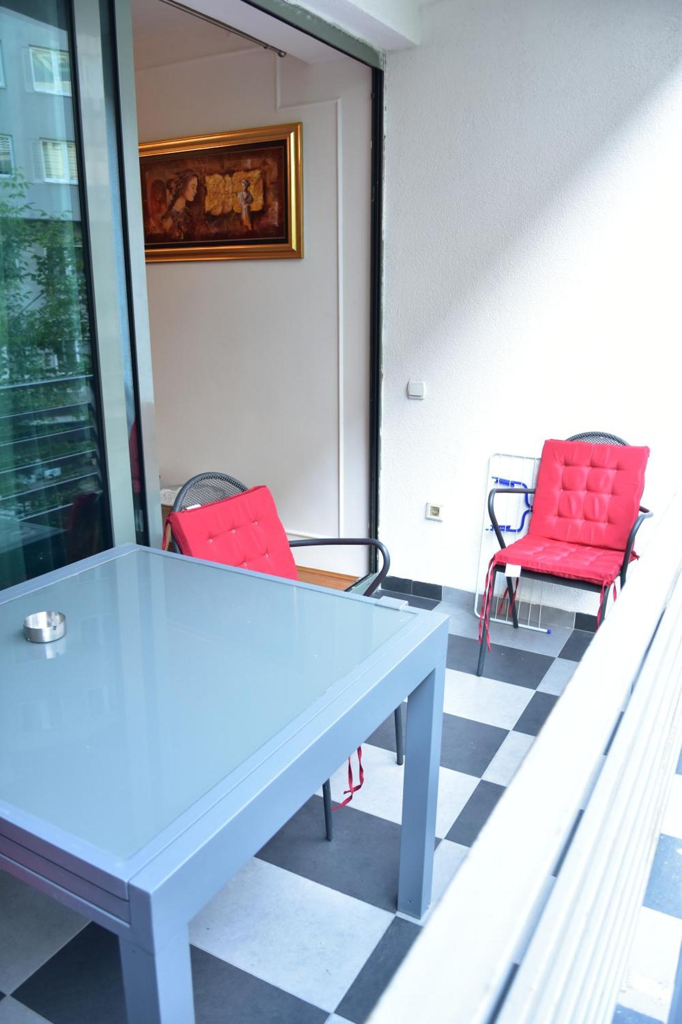 Central Elegance Apartments Скопье Экстерьер фото
