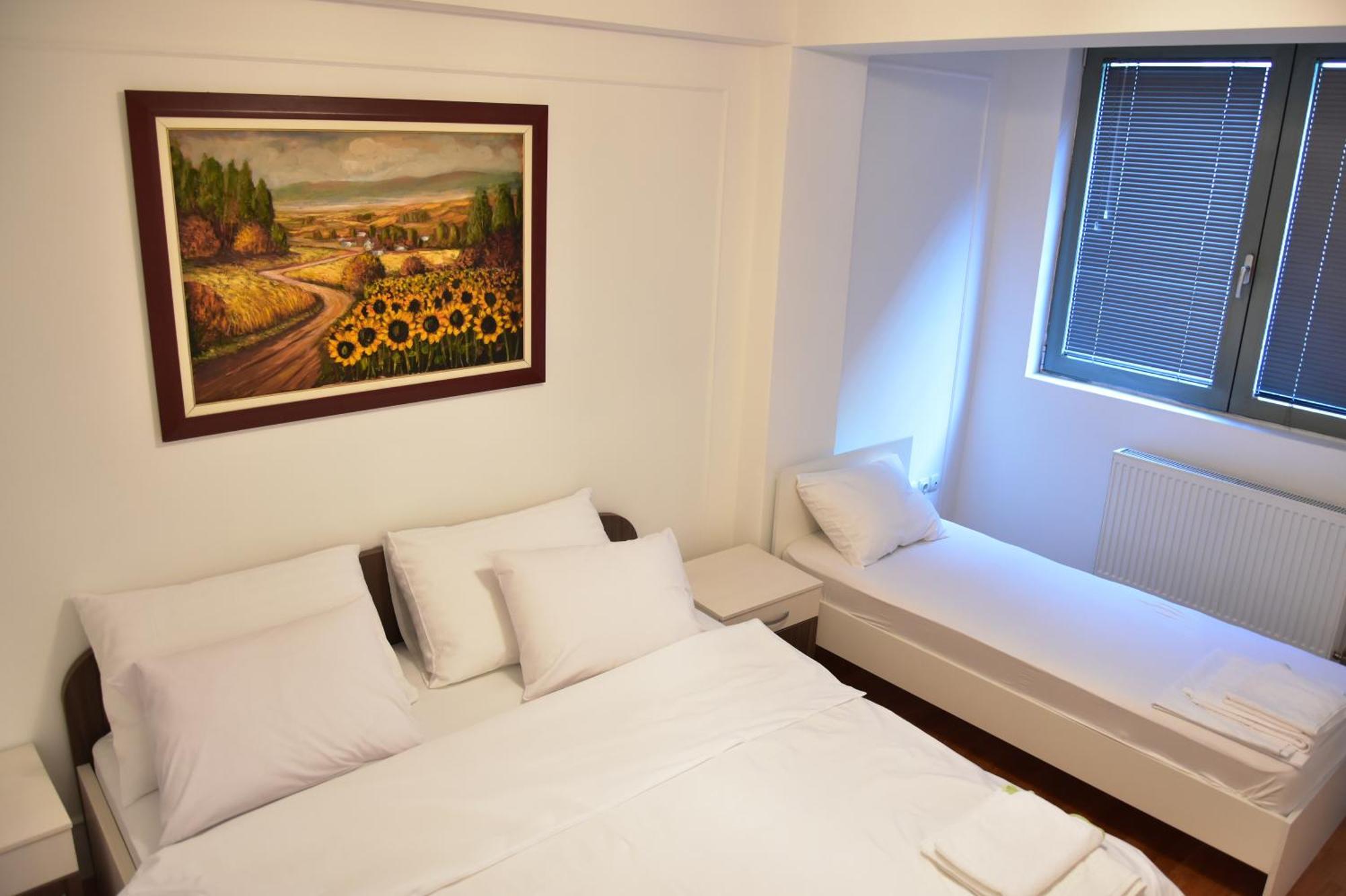 Central Elegance Apartments Скопье Экстерьер фото